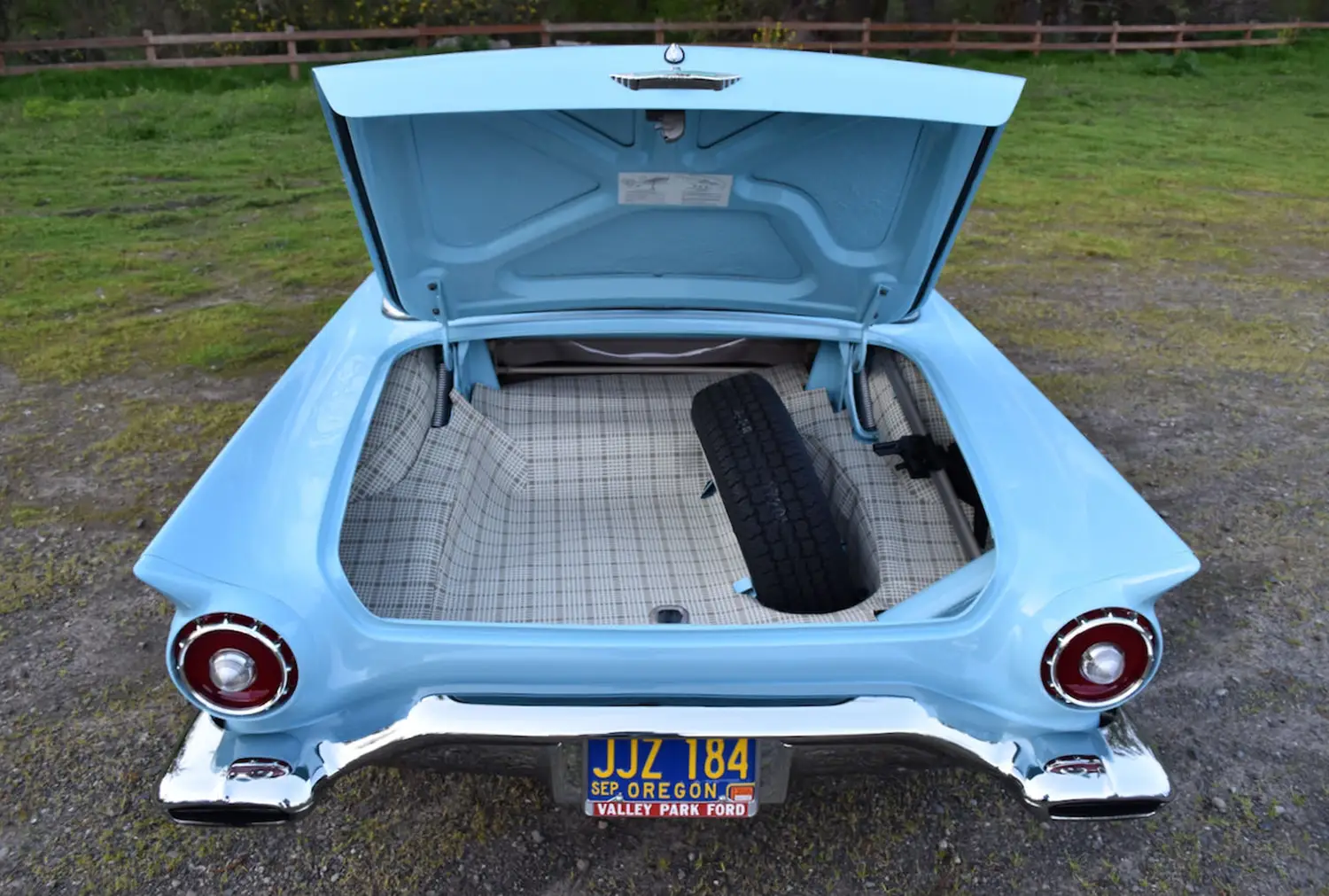 1957 Ford Thunderbird