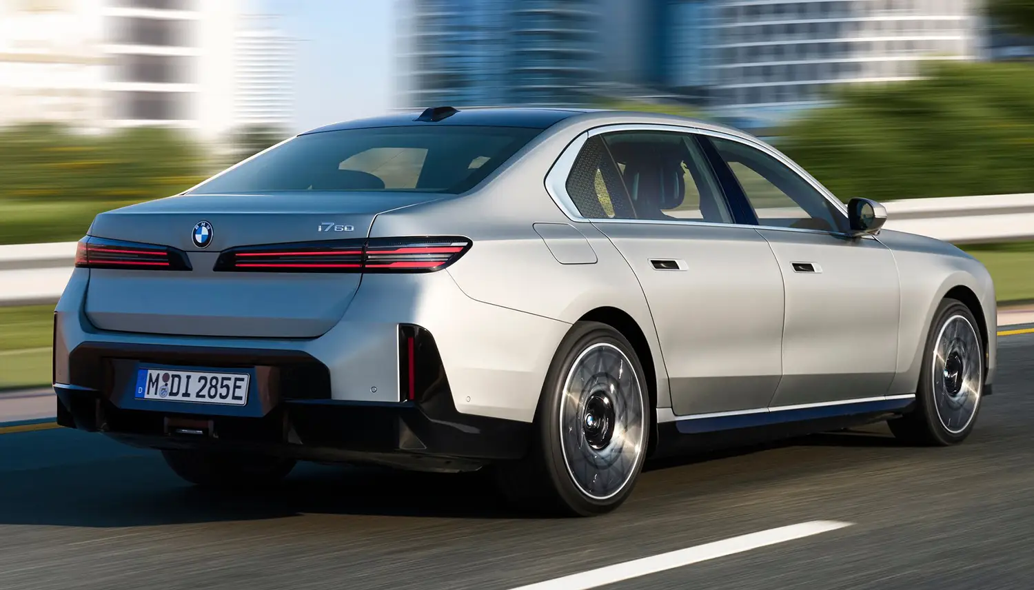 2027 BMW i7 - Photo 13