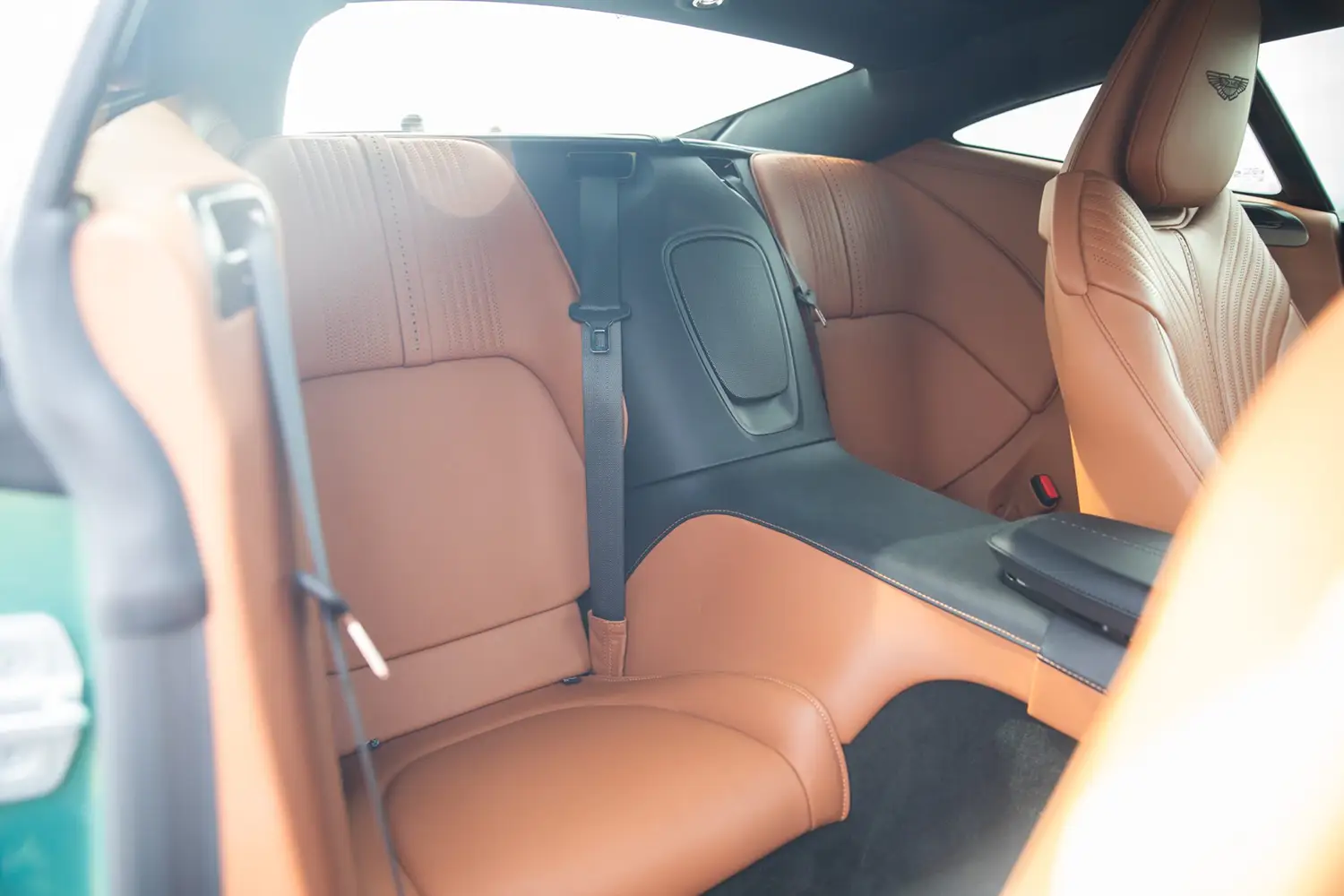 2022 Aston Martin DB11 V8