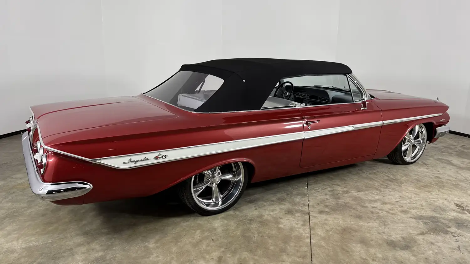 1961 Chevrolet Impala Convertible - Photo 14