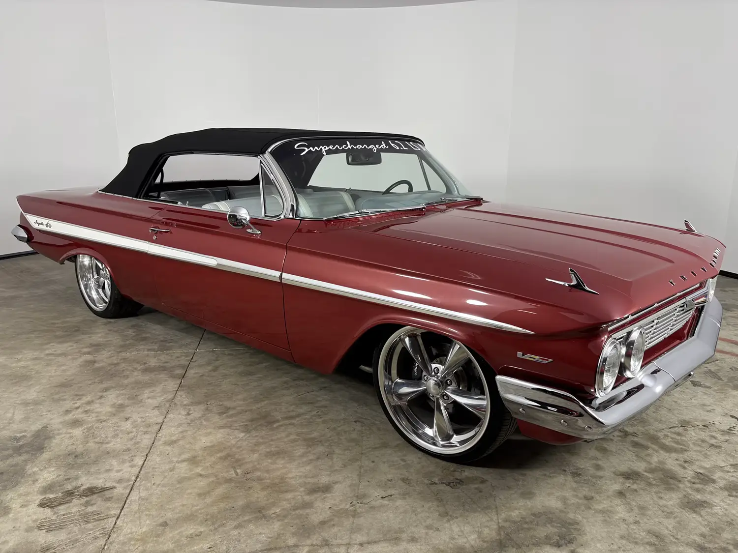 1961 Chevrolet Impala Convertible - Photo 15