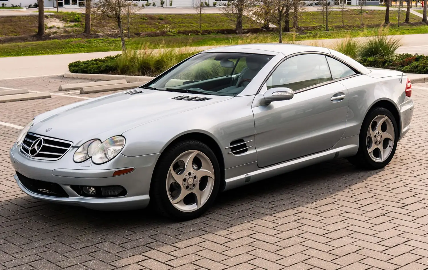 2004 Mercedes-Benz SL500 - Photo 9