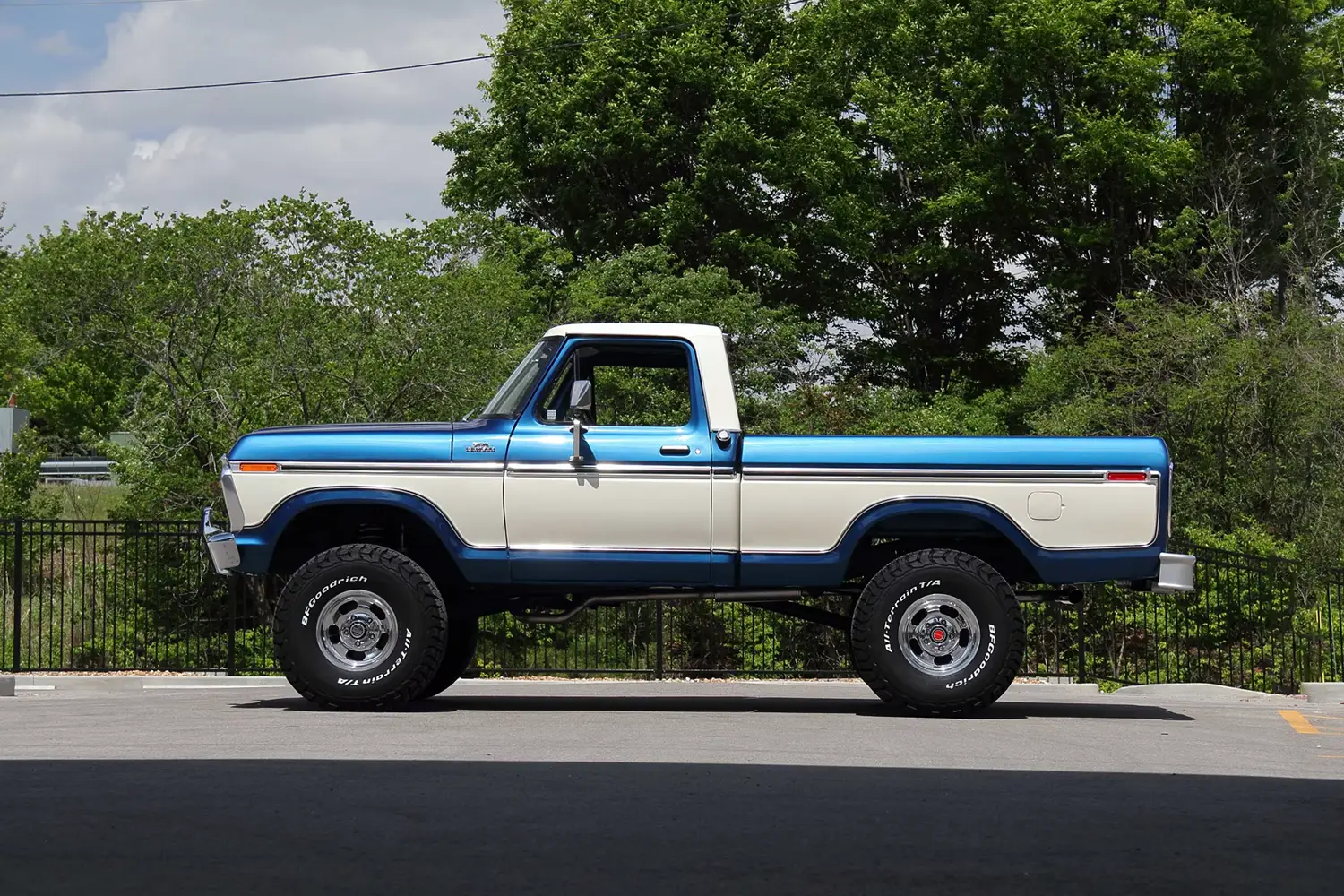 1977 Ford F-150 Ranger XLT - Photo 2