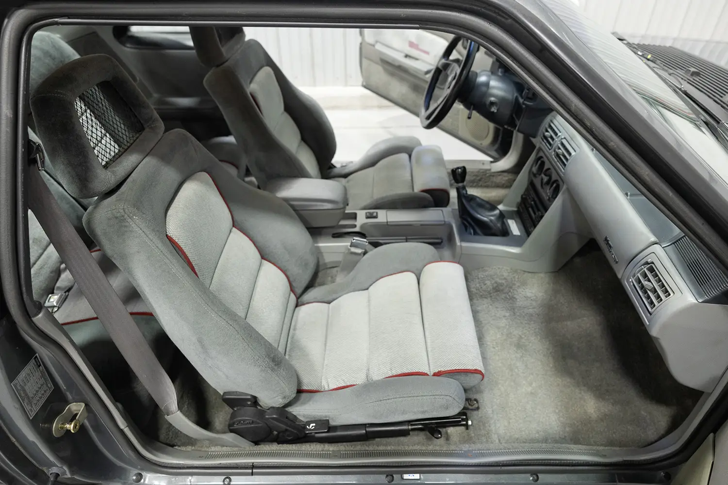 1988 Ford Mustang Saleen - Photo 4