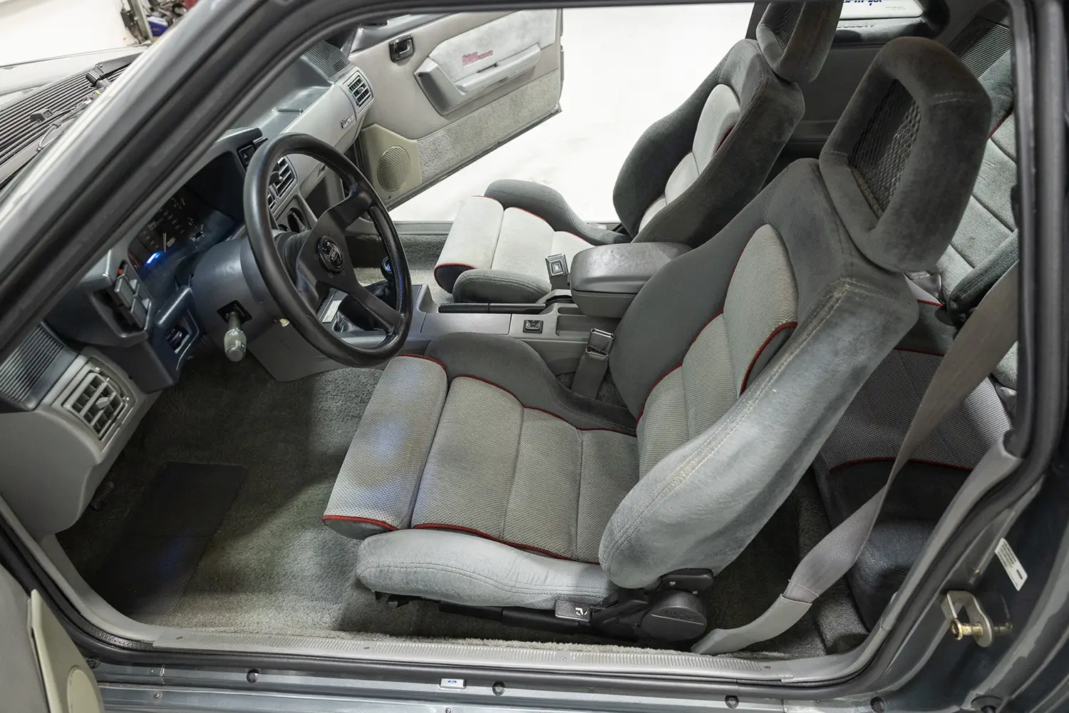 1988 Ford Mustang Saleen - Photo 6