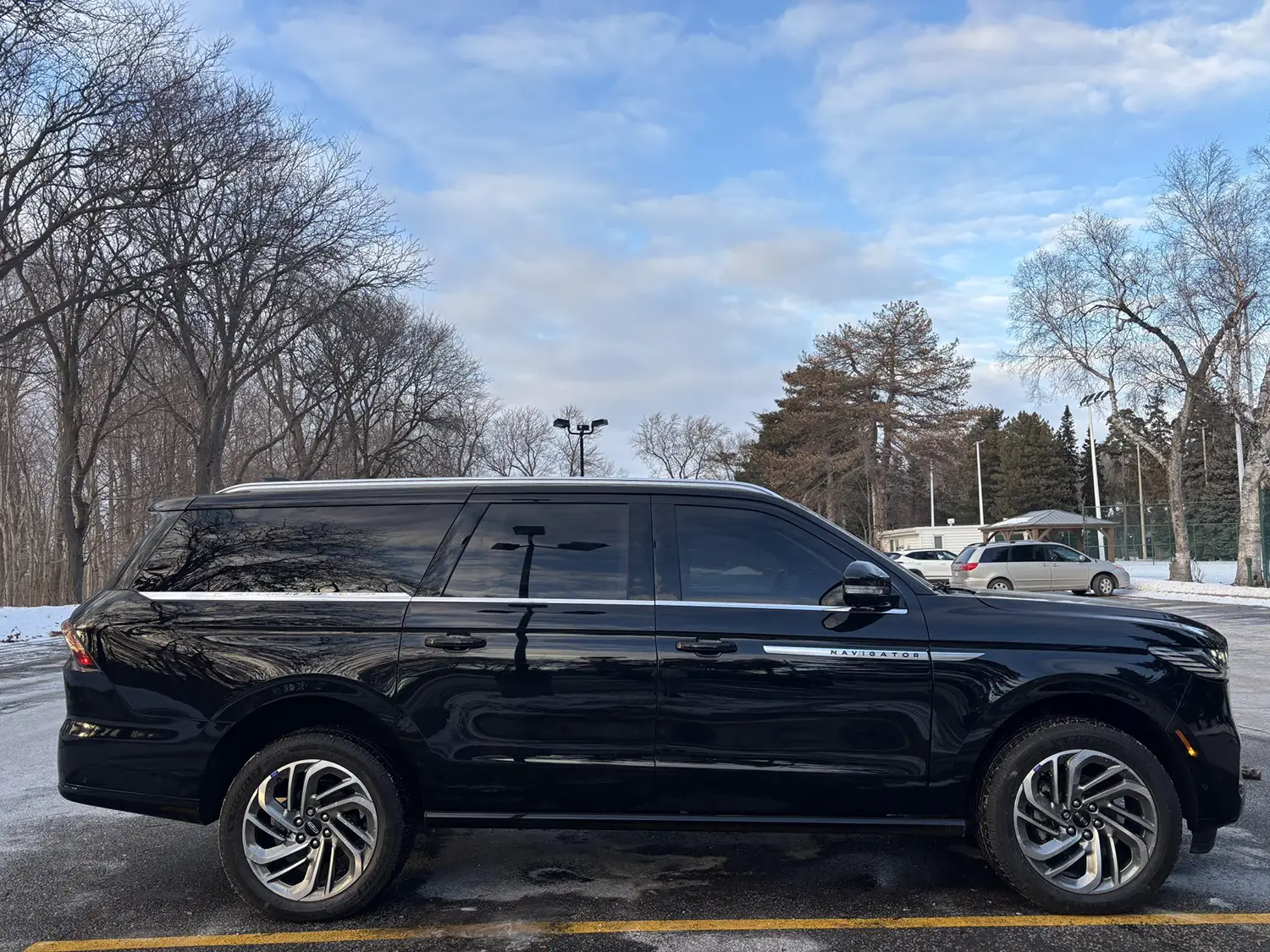 2025 Lincoln Navigator L - Photo 6