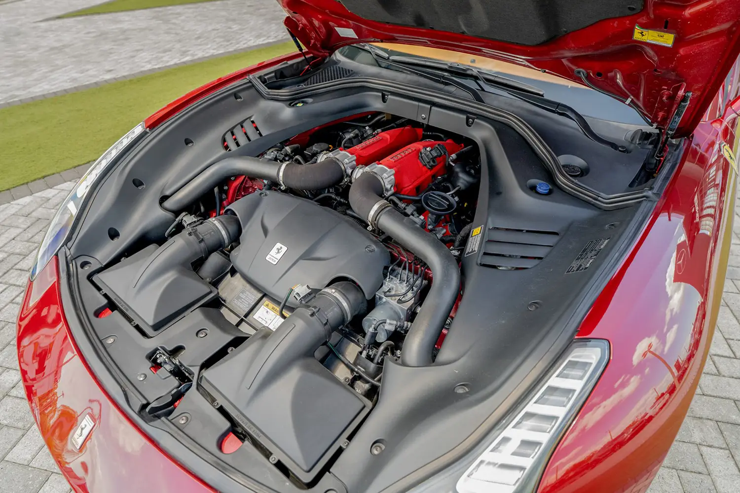 2015 Ferrari California T - Photo 5