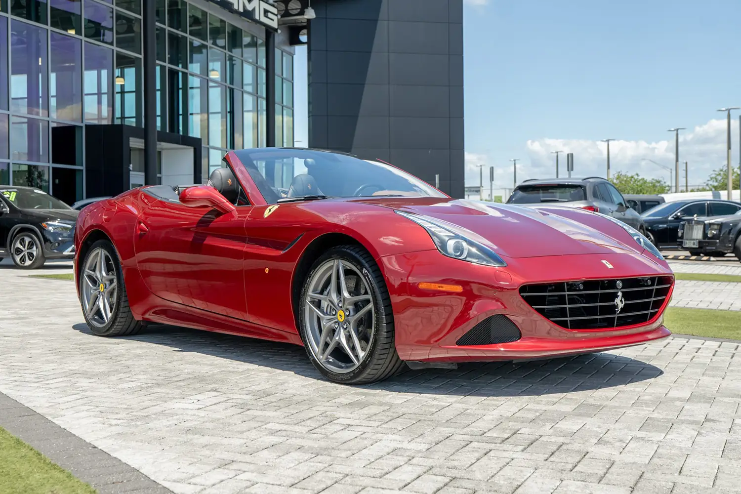 2015 Ferrari California T - Photo 10