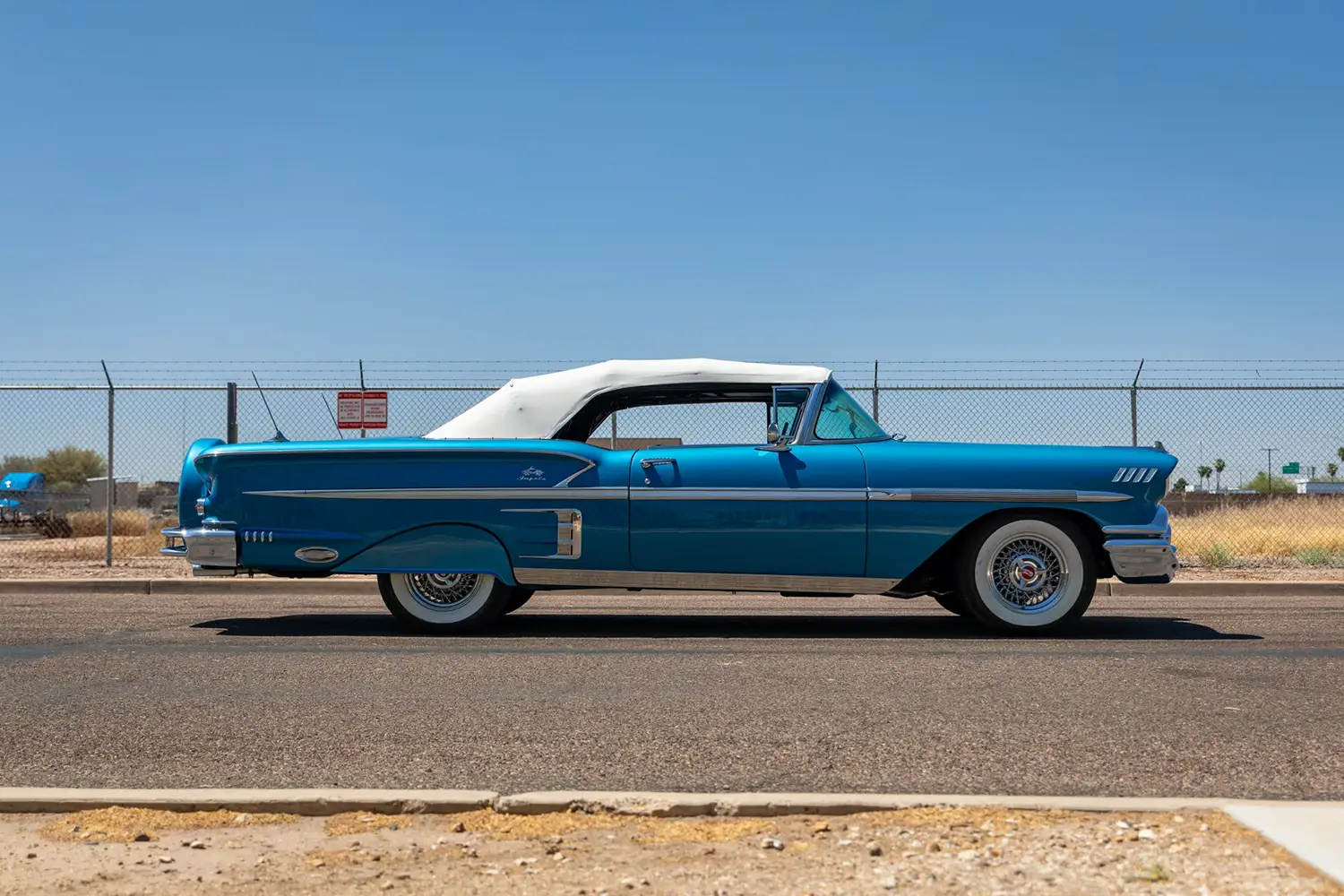 1958 Chevrolet Impala Convertible - Photo 6