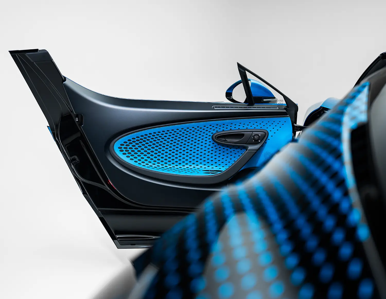 Bugatti W16 Mistral Fly Bug - Photo 7