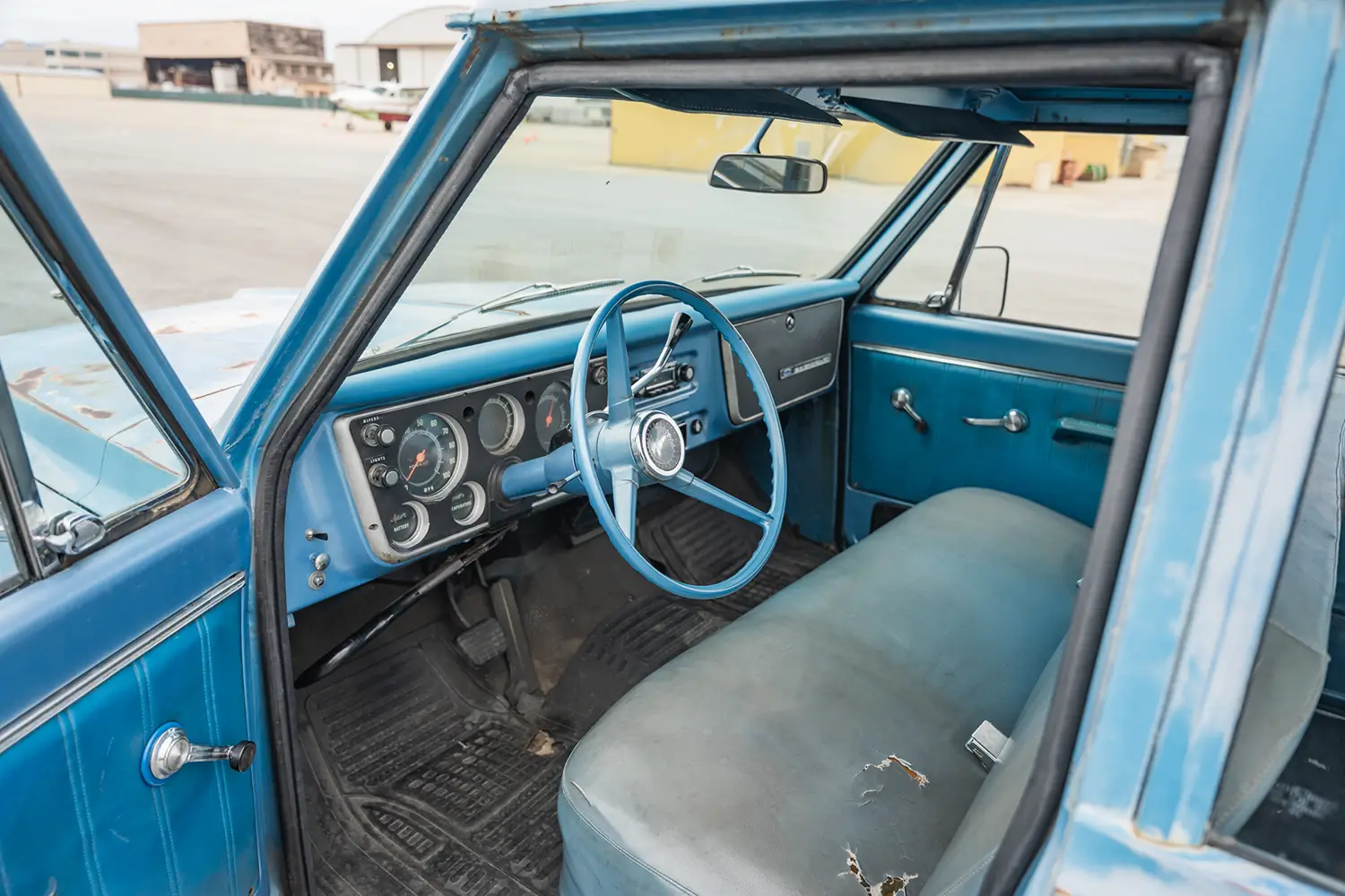 1967 Chevrolet C10 Suburban - Photo 10