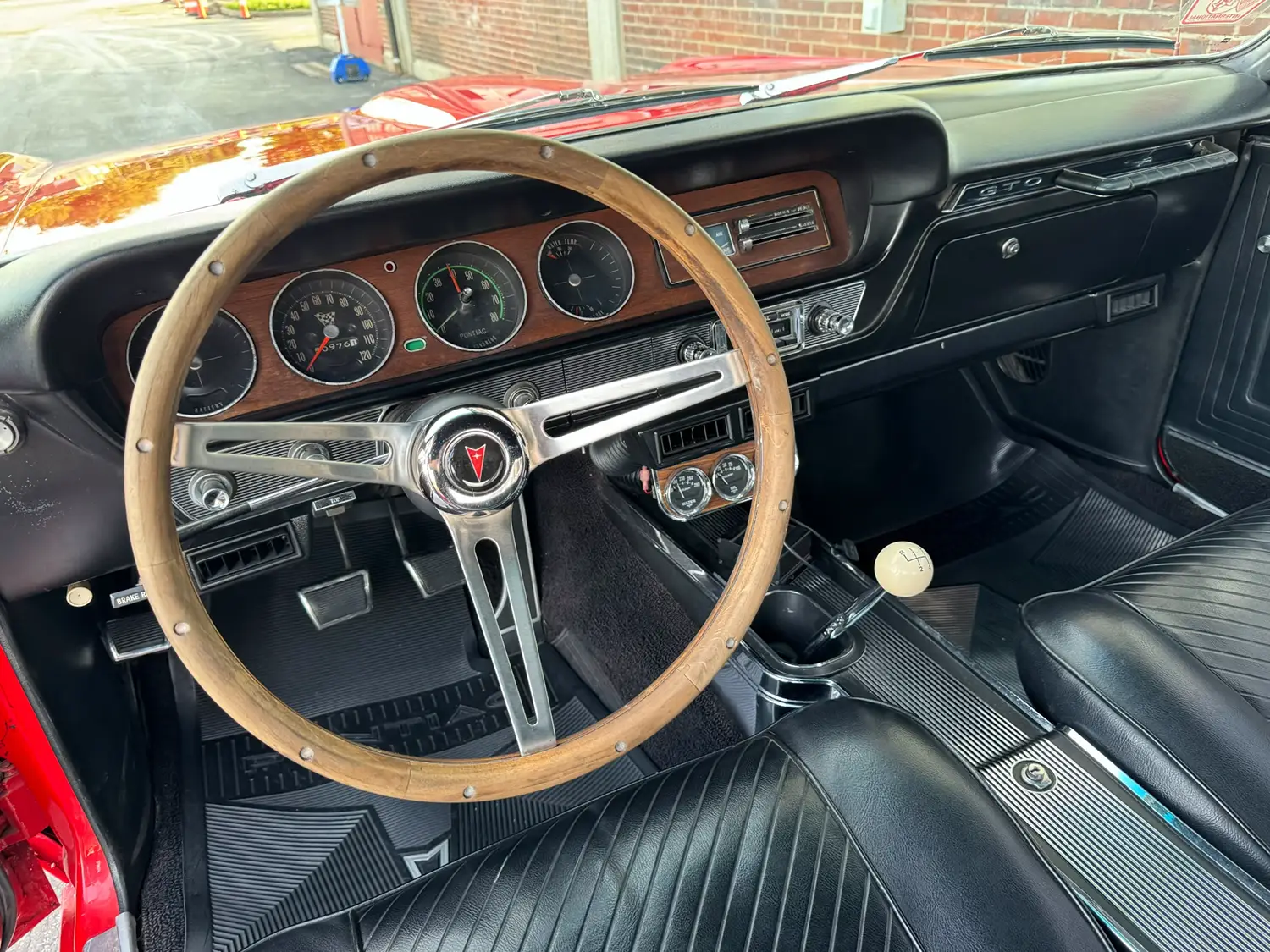 1965 Pontiac GTO Convertible - Photo 10
