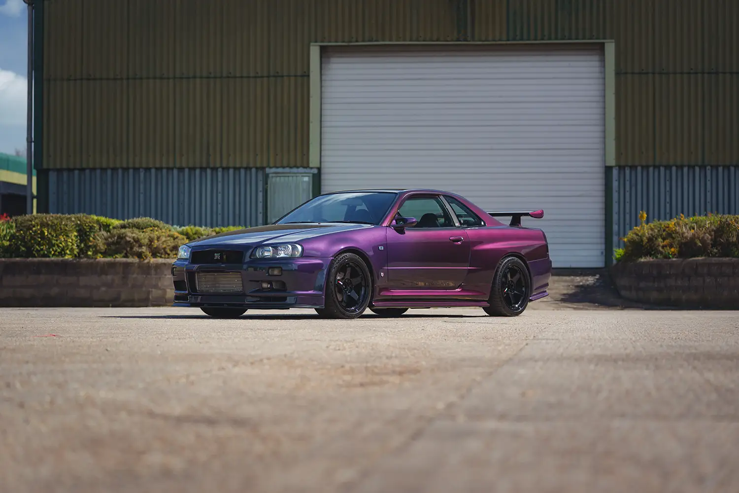 Nissan Skyline GT-R R34 - Photo 3