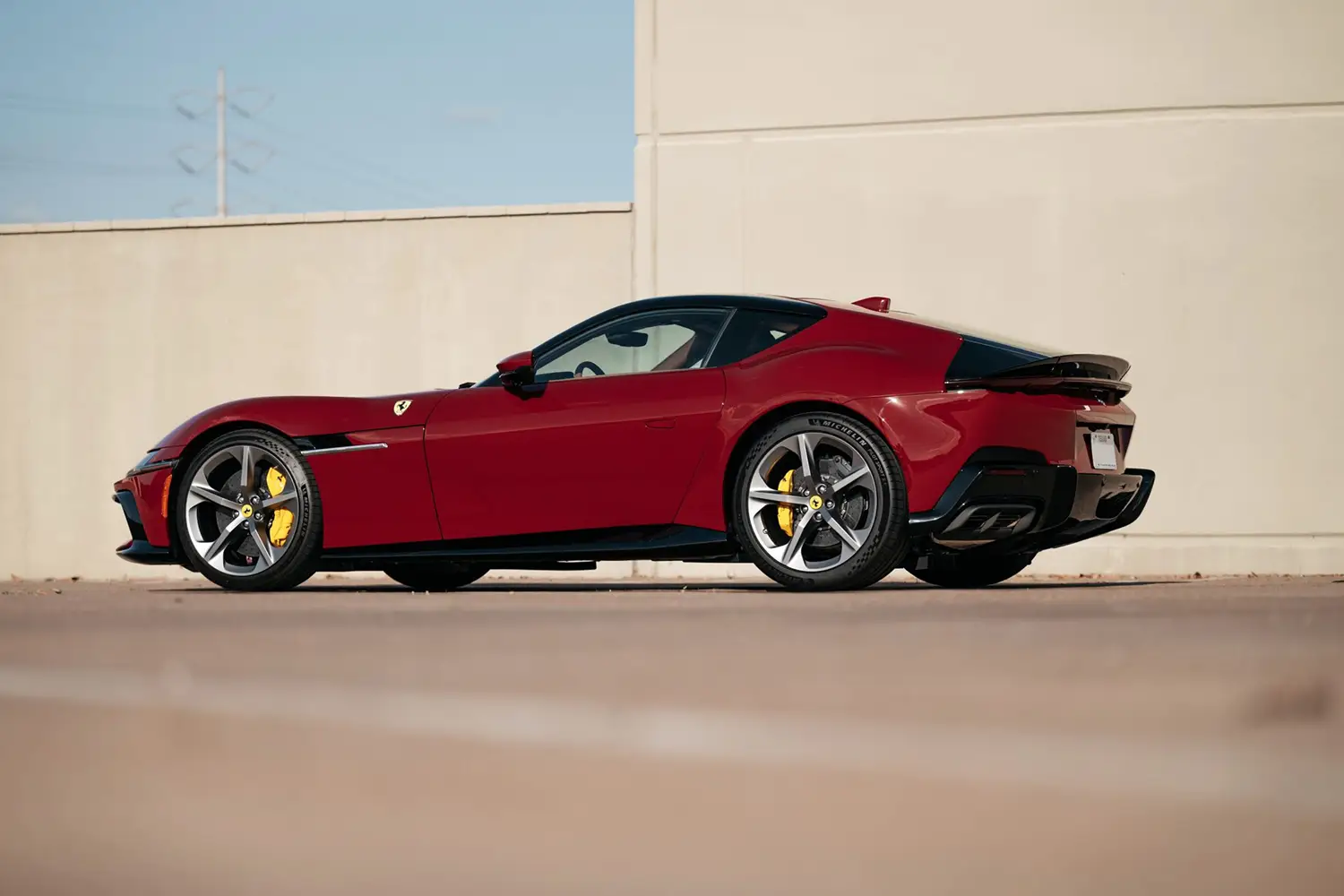 2025 Ferrari 12Cilindri - Photo 10