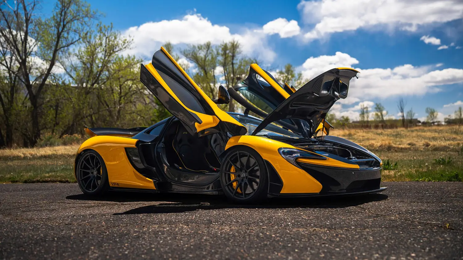 2013 McLaren P1 - Photo 3