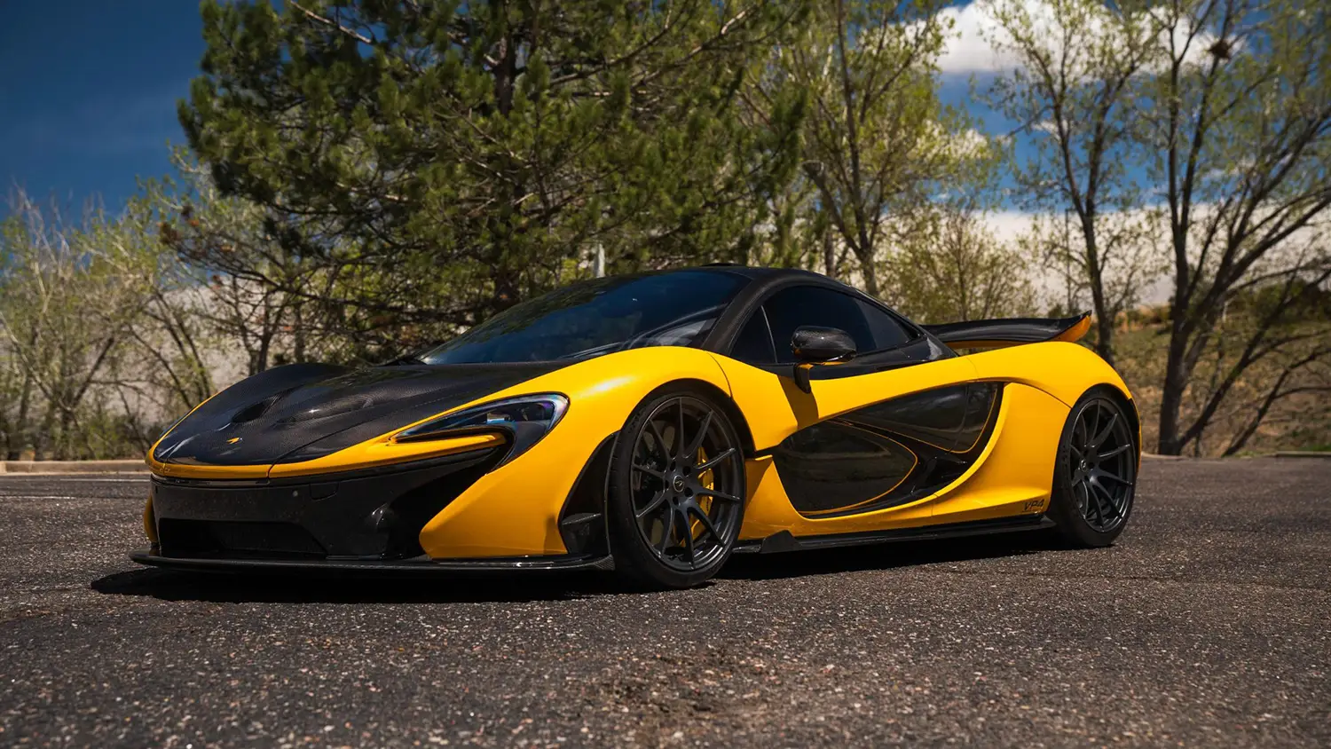 2013 McLaren P1 - Photo 6