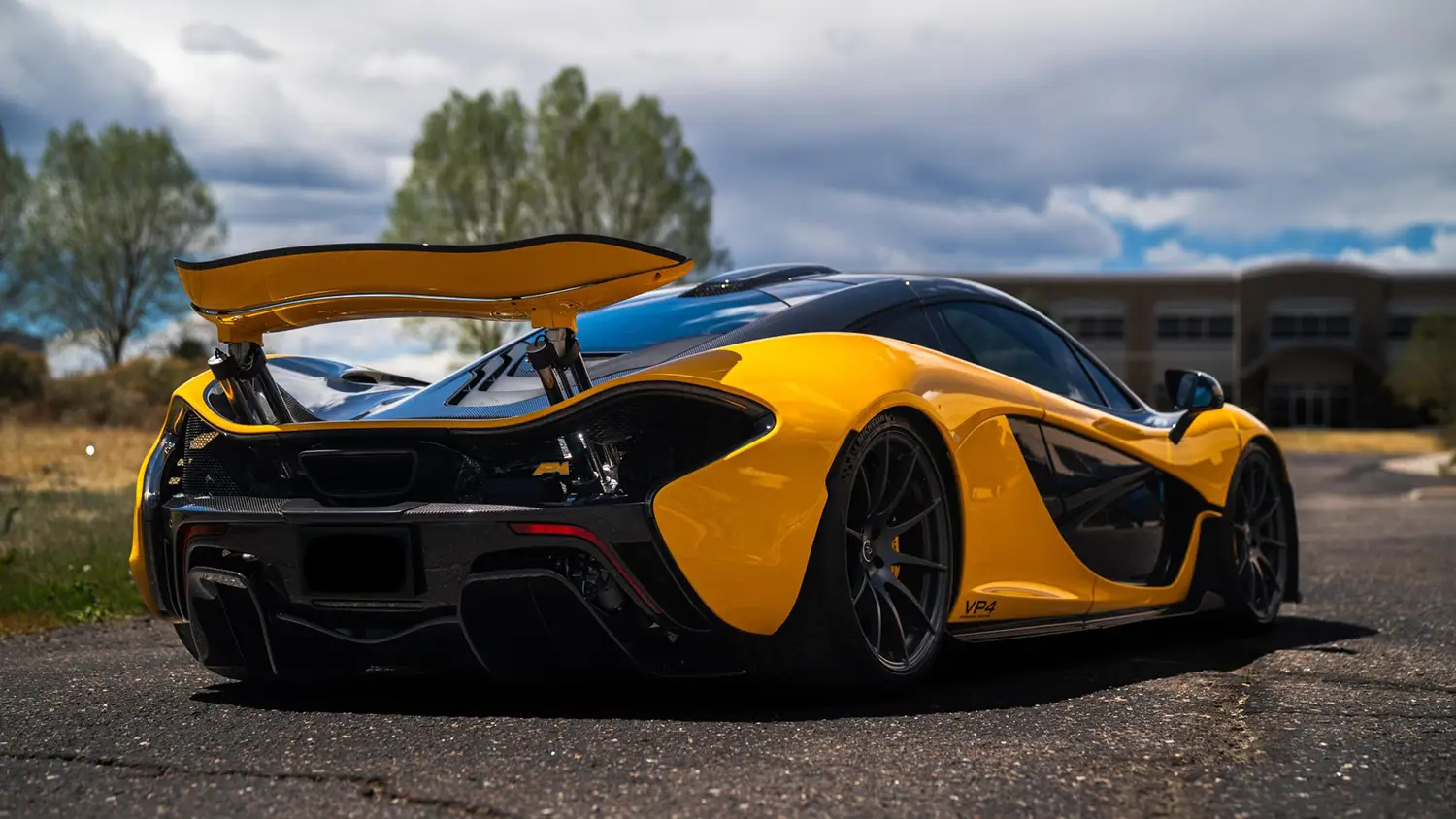 2013 McLaren P1 - Photo 10