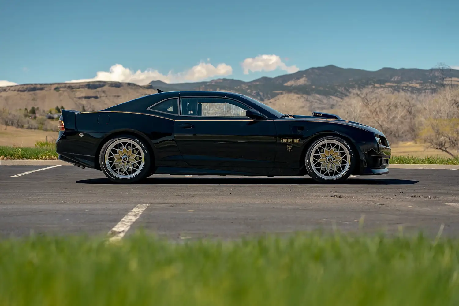 2015 Chevrolet Camaro - Photo 2