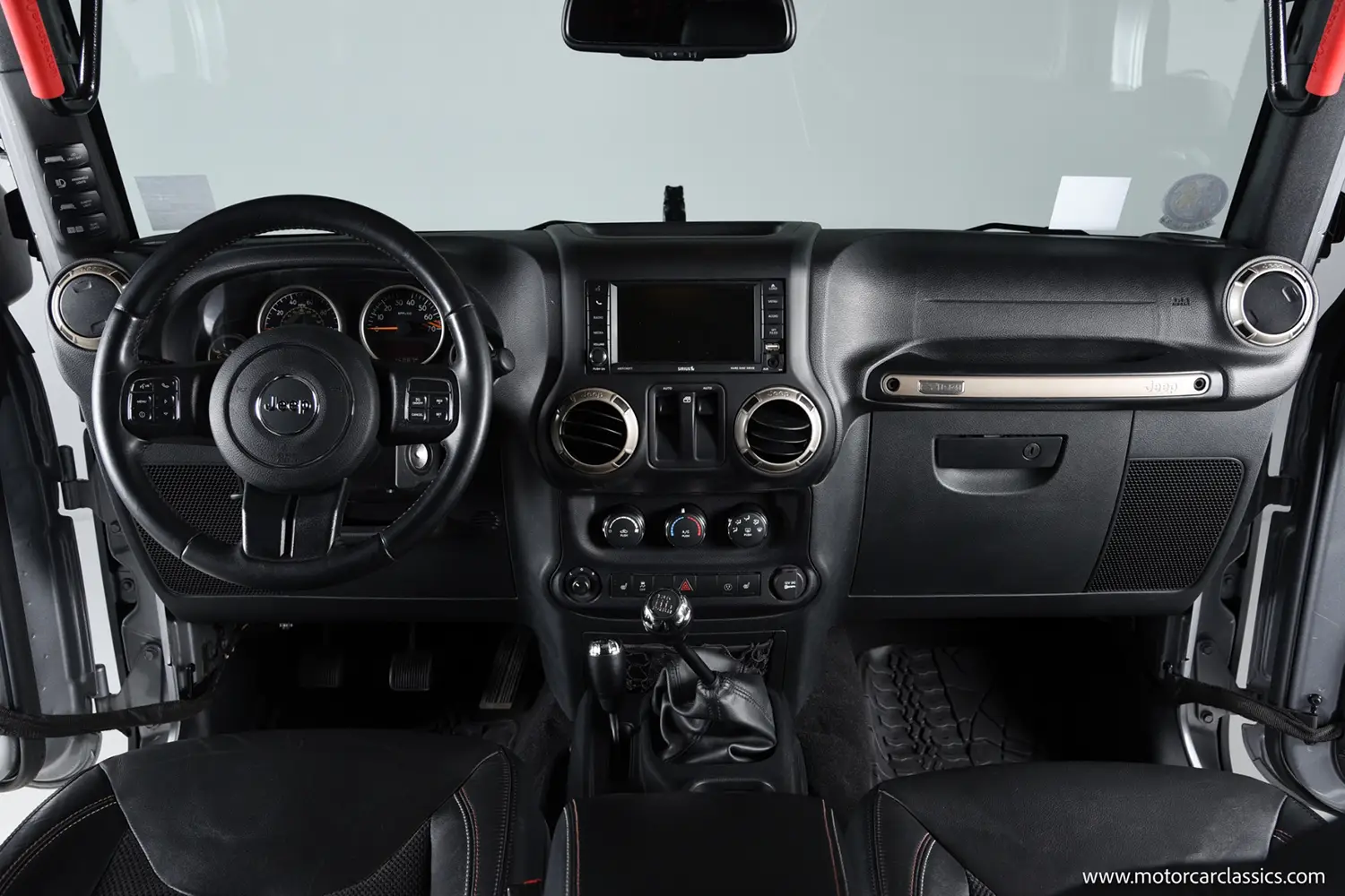 2016 Jeep Wrangler Sahara 75th Anniversary - Photo 4
