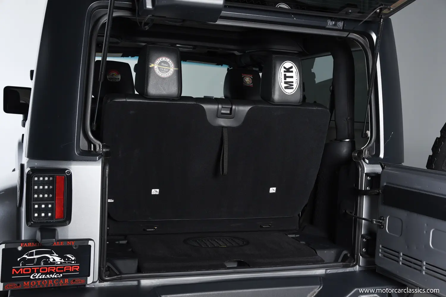 2016 Jeep Wrangler Sahara 75th Anniversary - Photo 7