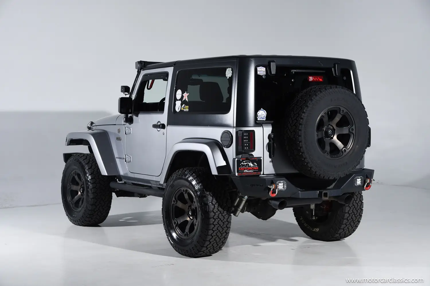 2016 Jeep Wrangler Sahara 75th Anniversary - Photo 6