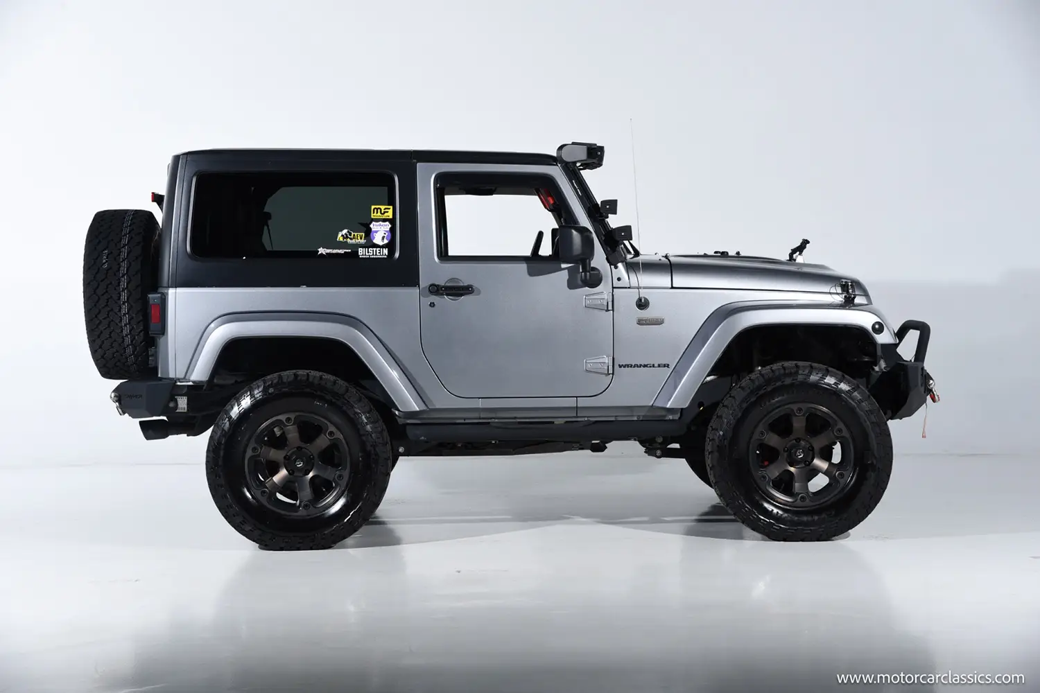2016 Jeep Wrangler Sahara 75th Anniversary - Photo 9