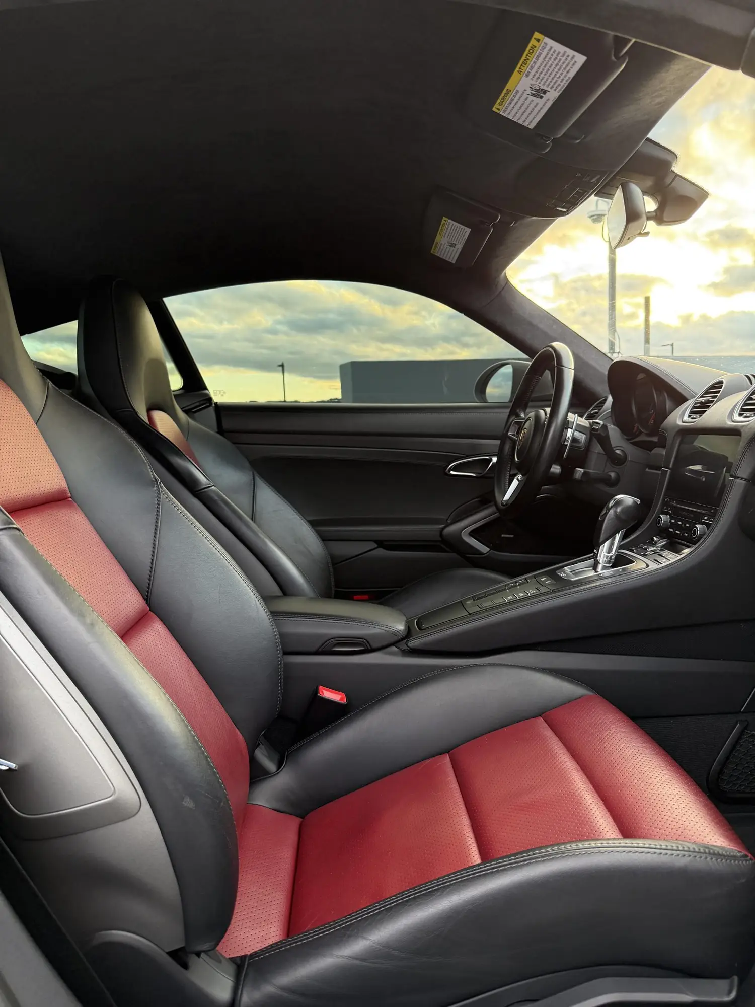 2018 Porsche 718 Cayman GTS - Photo 4