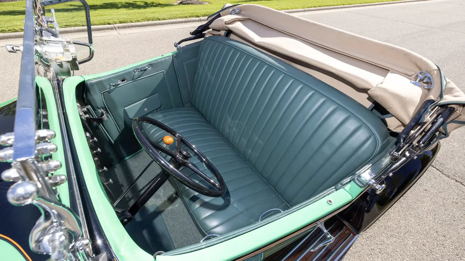 1932 Willys-Overland Model Six 97 Roadster - Photo 9