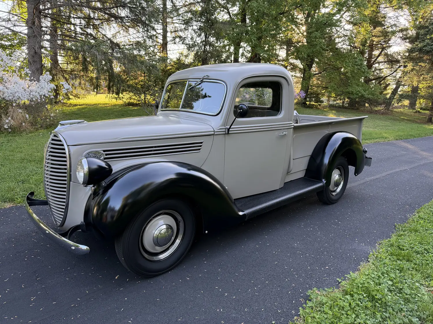 1938 Ford Pickup - Photo 6