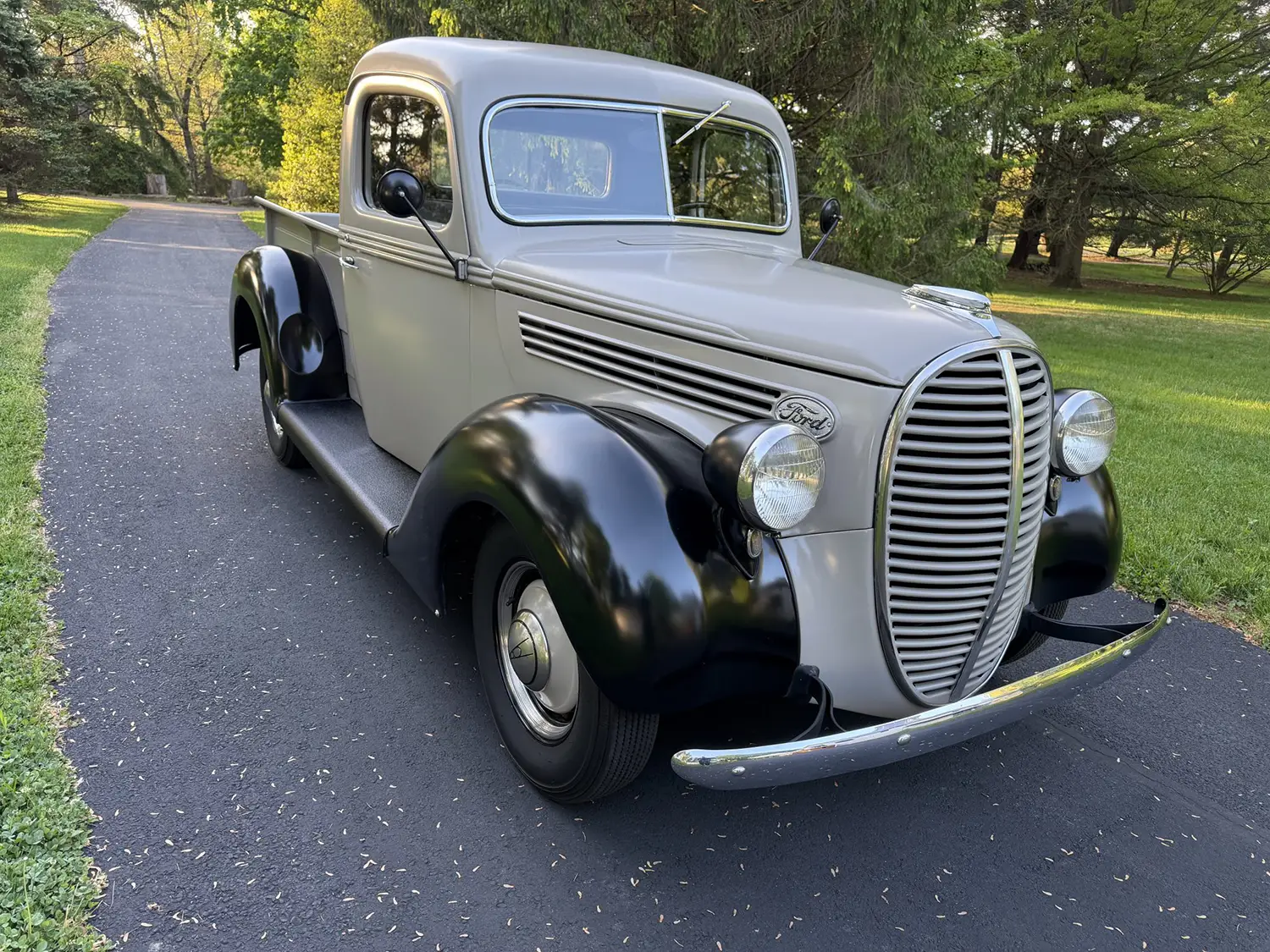 1938 Ford Pickup - Photo 9