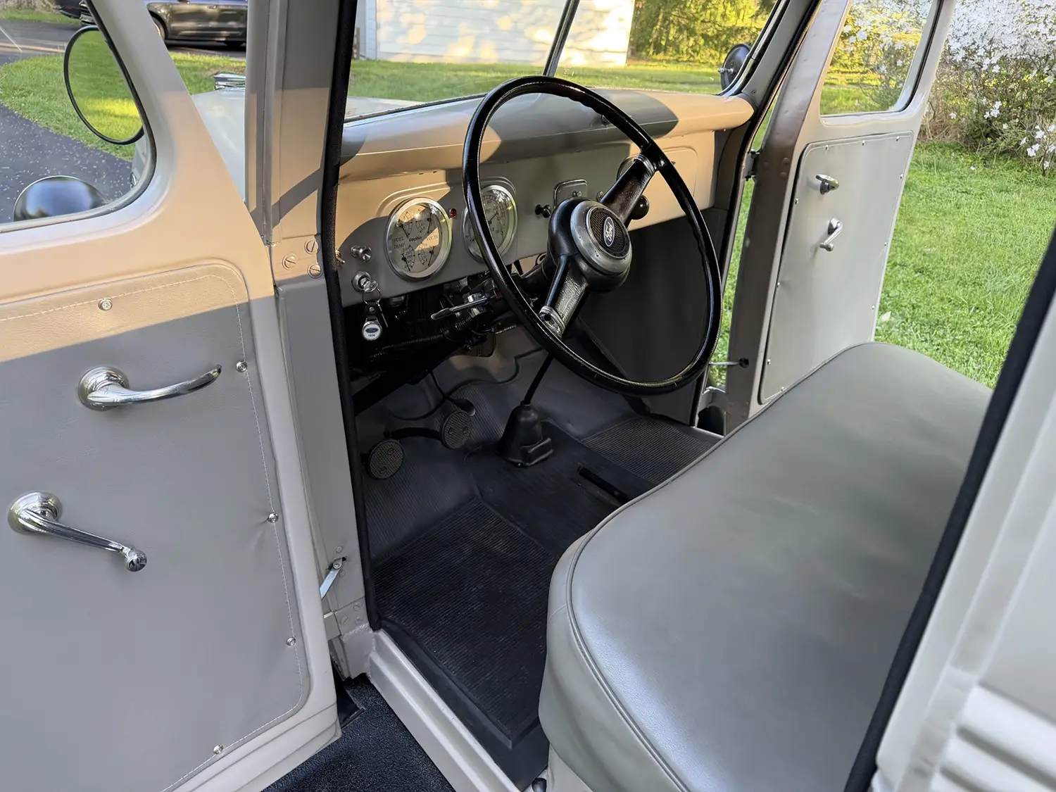 1938 Ford Pickup - Photo 4