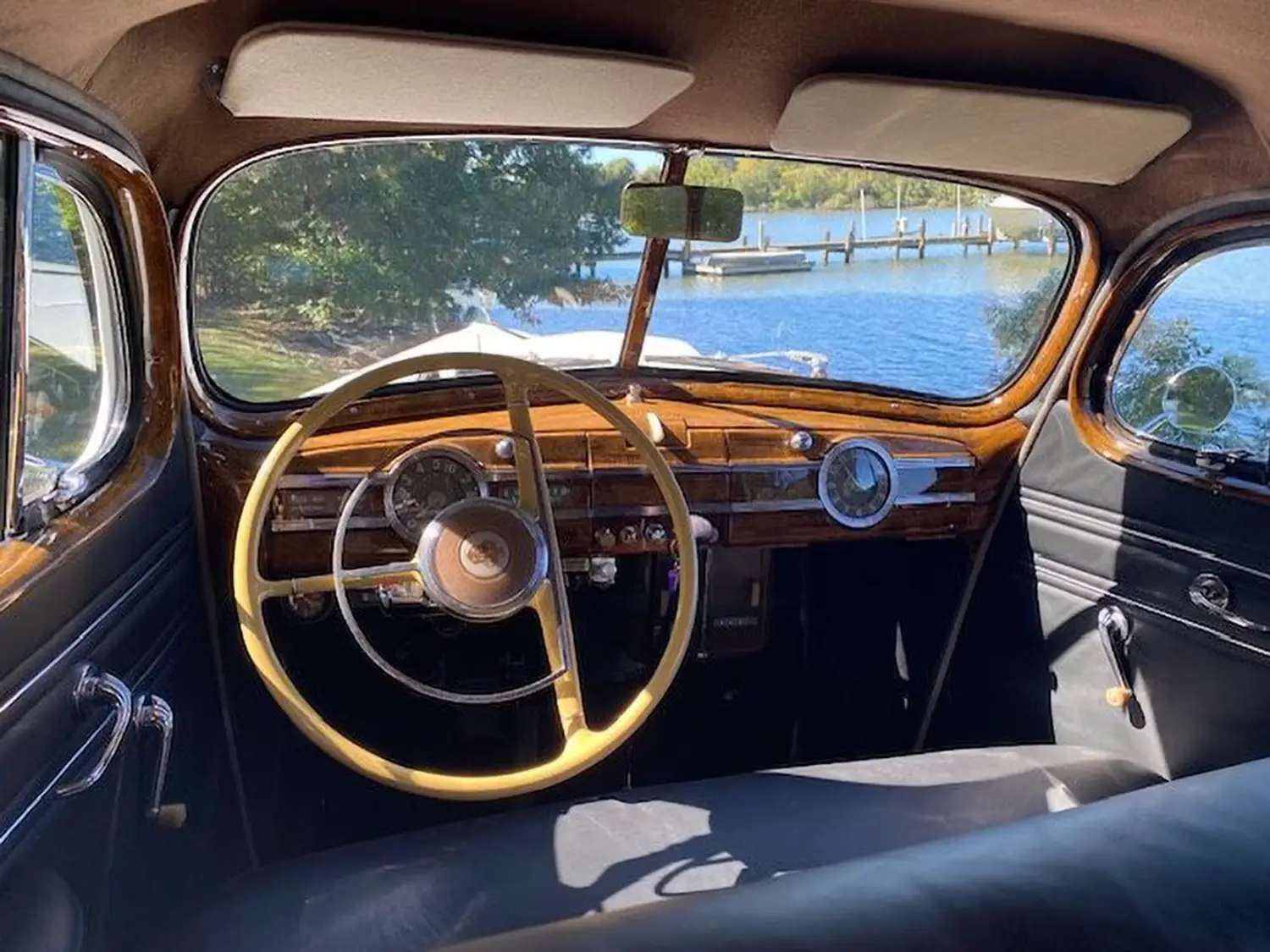 1940 Packard 110 Touring - Photo 4