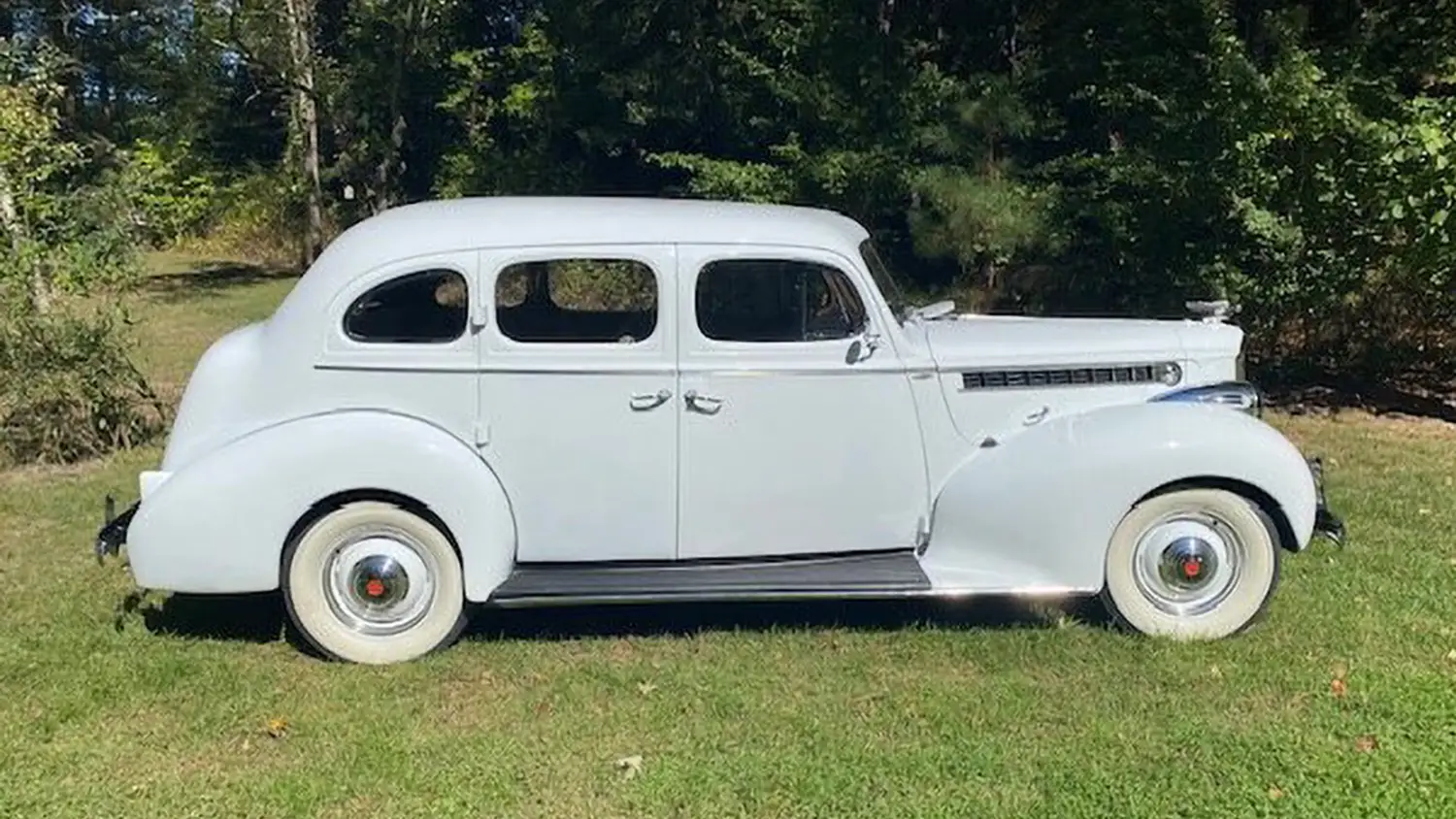 1940 Packard 110 Touring - Photo 3