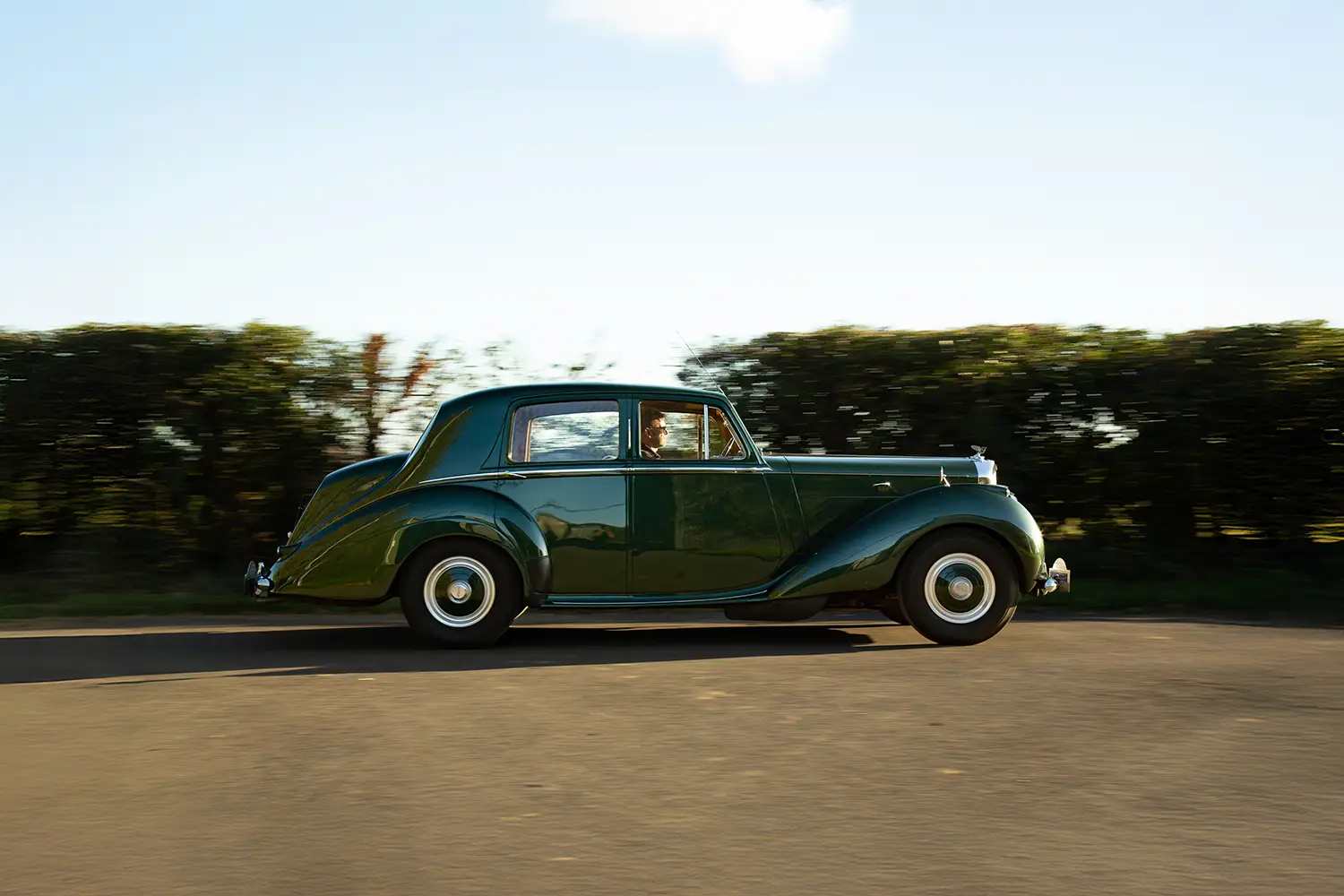 1952 Bentley R-Type Saloon - Photo 2