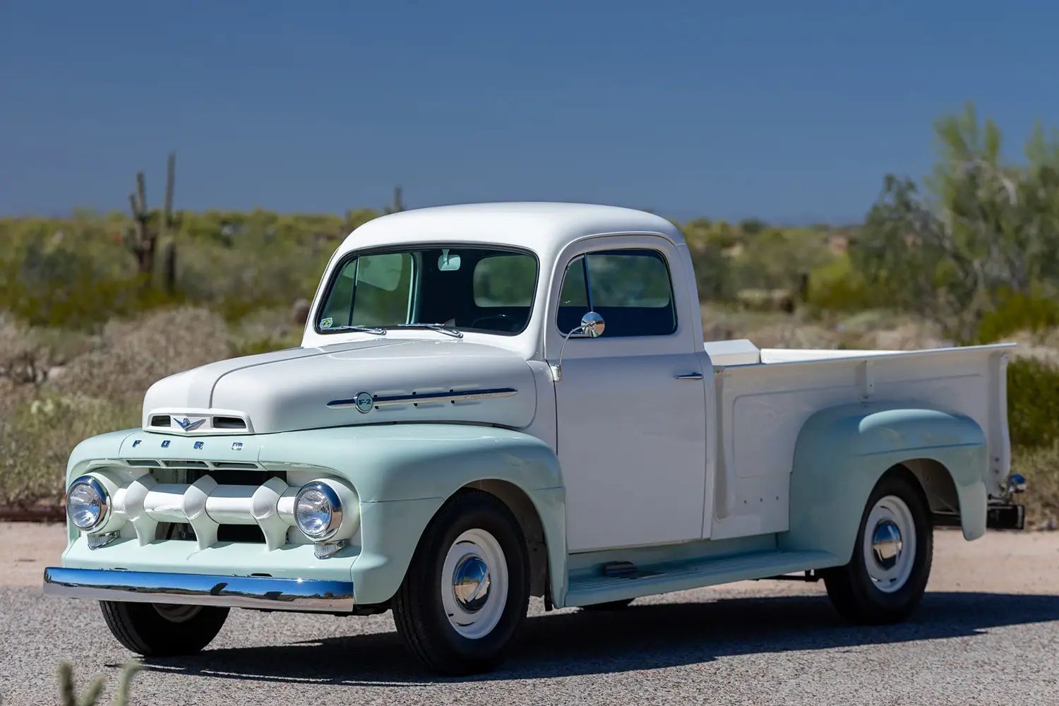 1952 Ford F-2 pickup - Photo 1