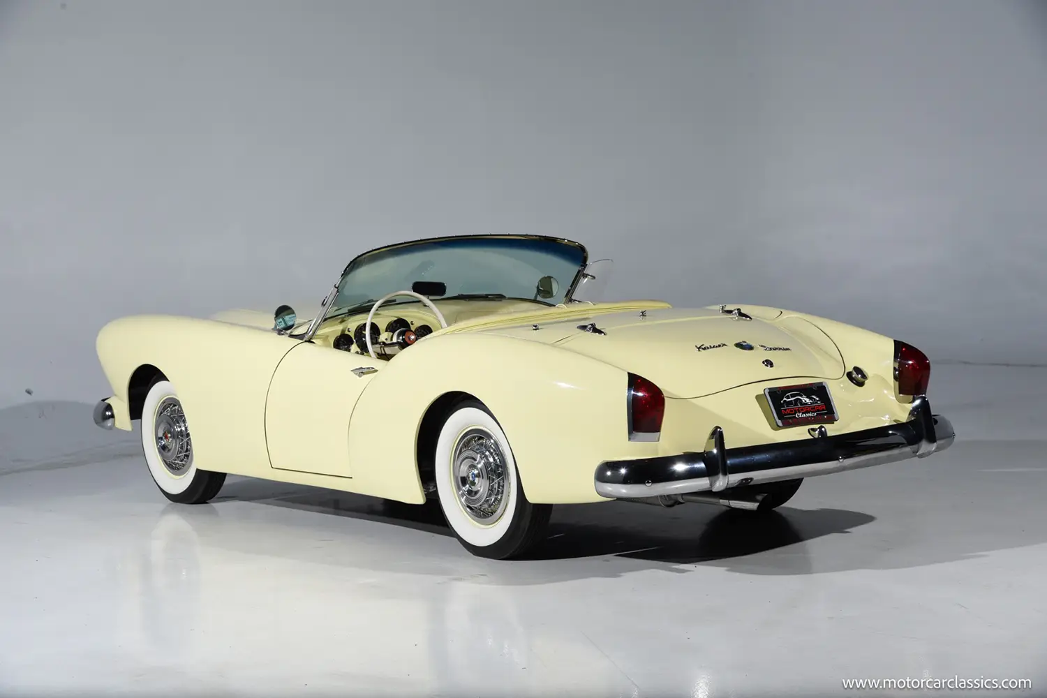 1954 Kaiser Darrin Convertible - Photo 2