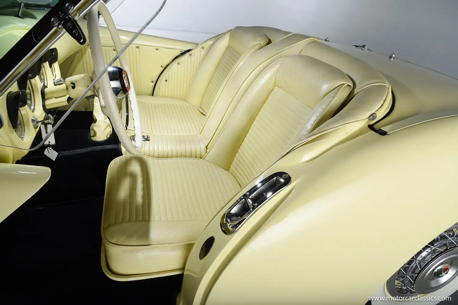 1954 Kaiser Darrin Convertible - Photo 11