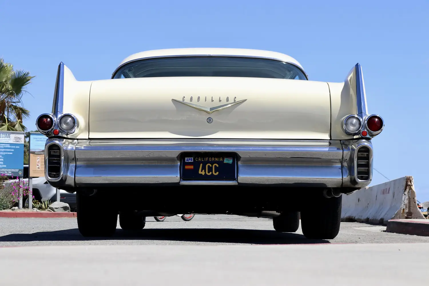 1957 Cadillac Series 62 Coupe de Ville - Photo 7