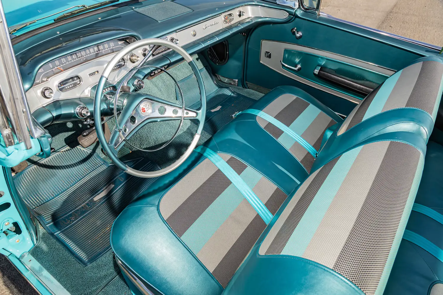 1958 Chevrolet Impala Convertible - Photo 4