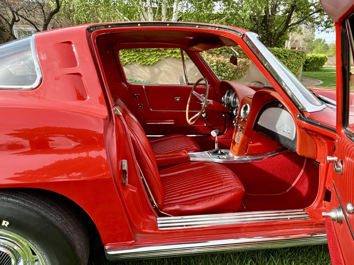 1963 Chevrolet Corvette Split-Window Coupe - Photo 12