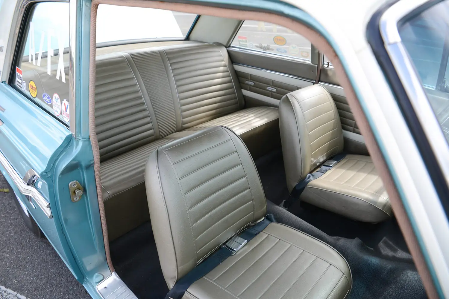 1964 Ford Fairlane 500 - Photo 4