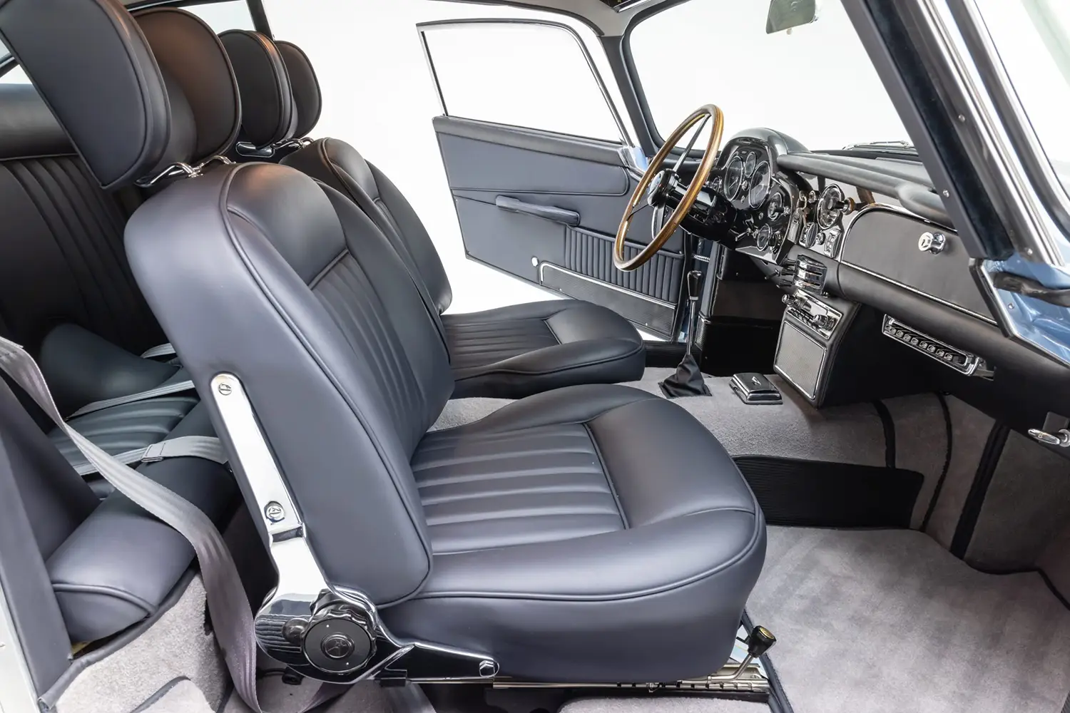 1965 Aston Martin DB5 - Photo 6