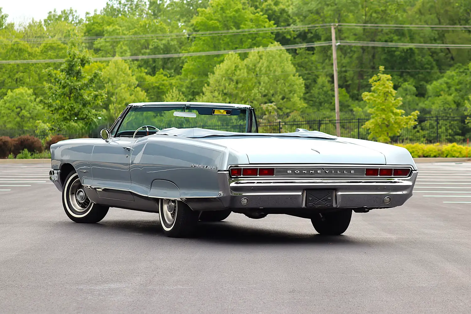 1965 Pontiac Bonneville Convertible - Photo 8
