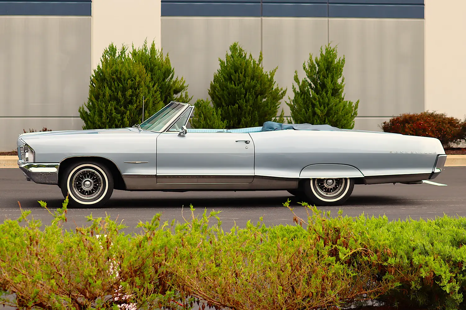 1965 Pontiac Bonneville Convertible - Photo 13