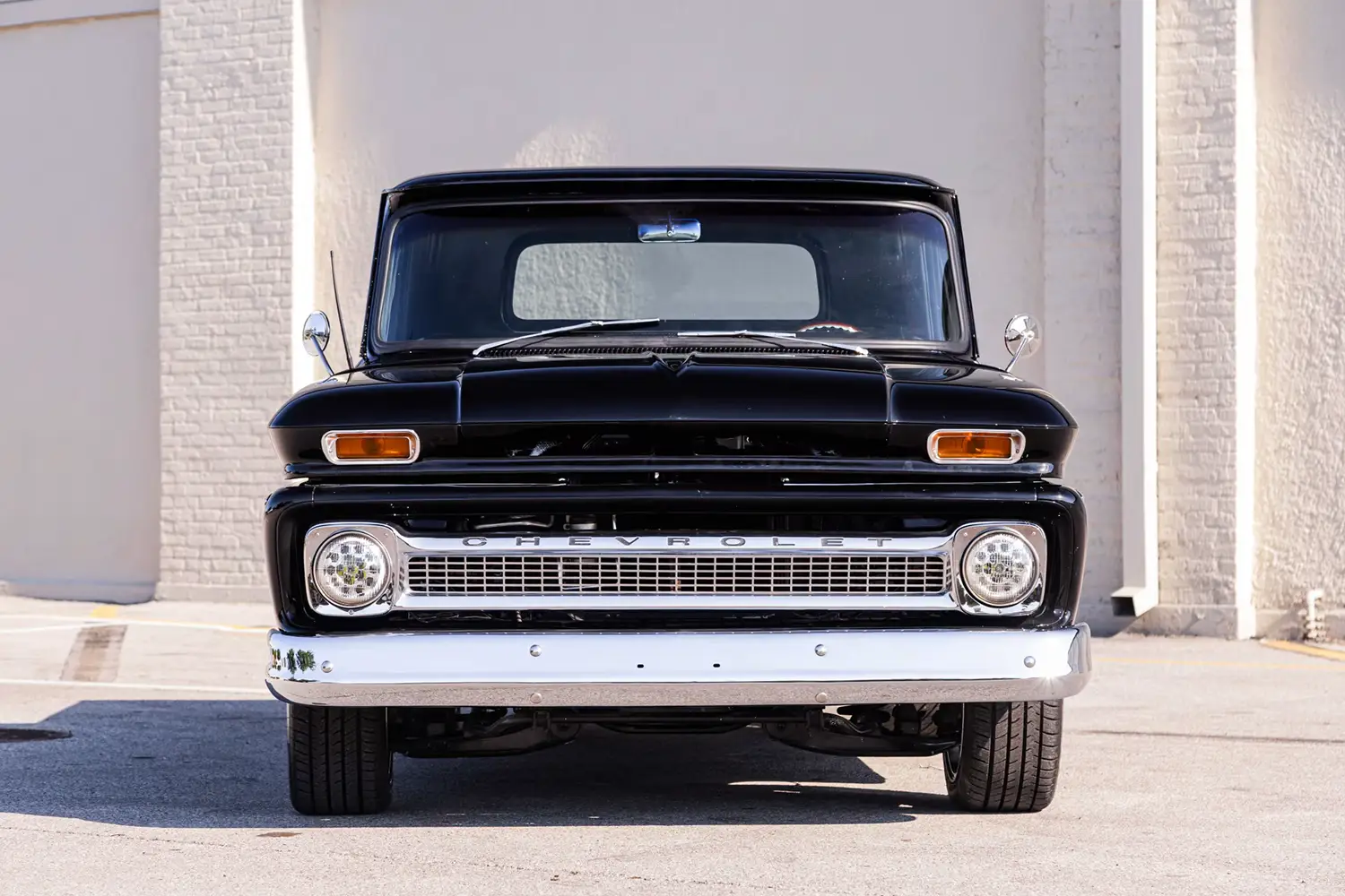 1966 Chevrolet C10 Pickup - Photo 2