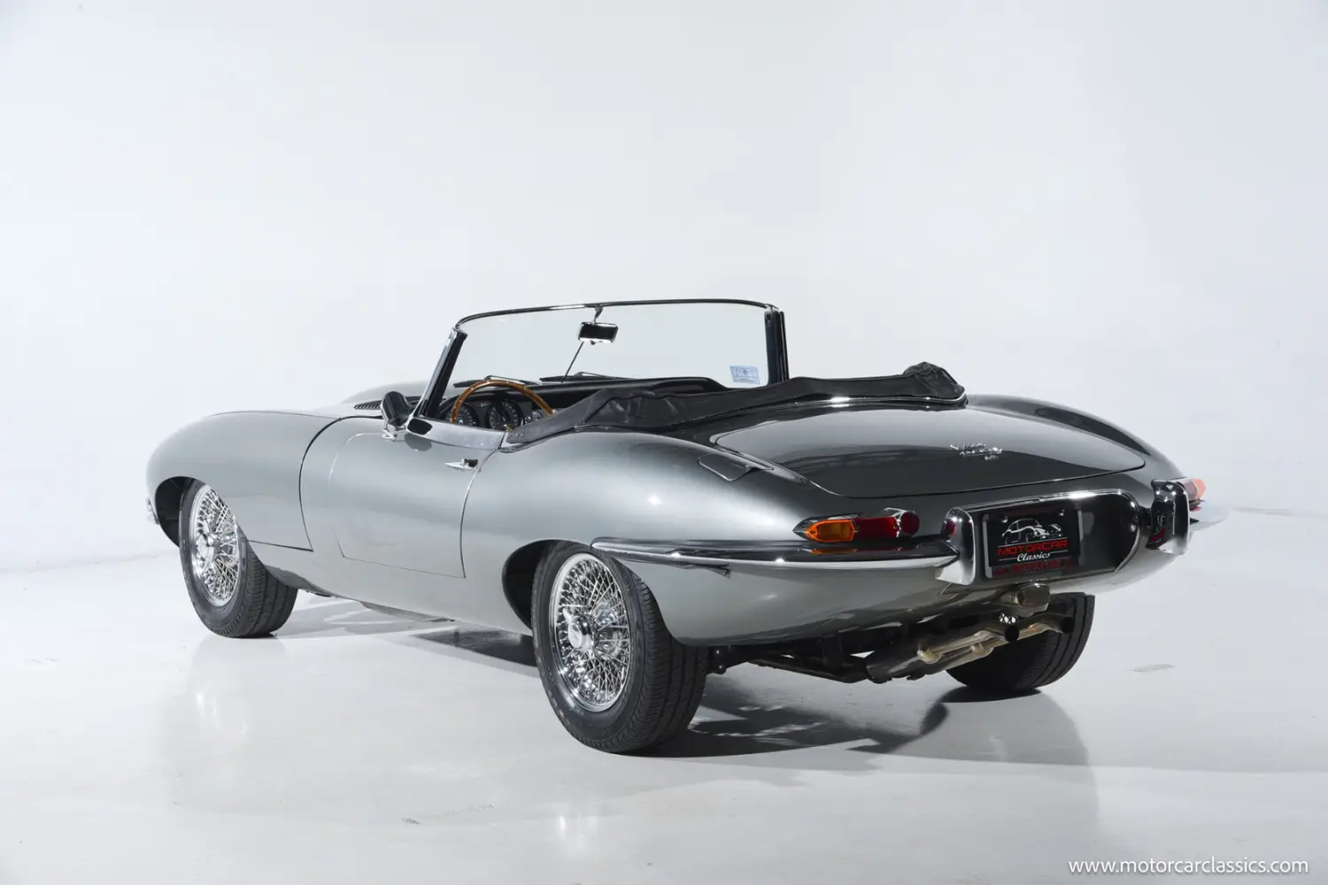1966 Jaguar E-Type XKE 1966 Jaguar E-Type XKE - Photo 2