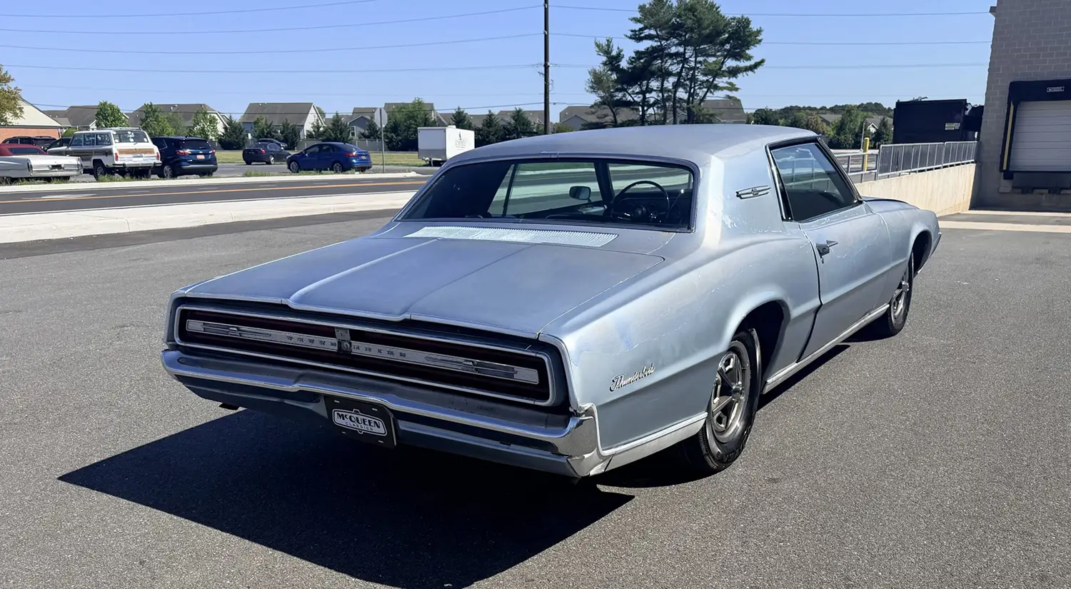 1967 Ford Thunderbird - Photo 2