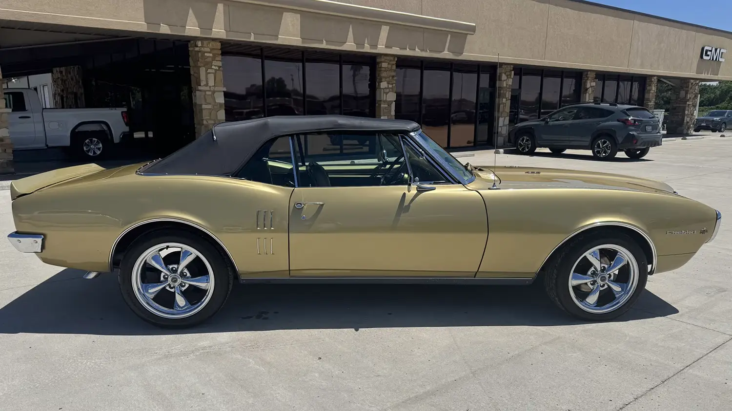 1967 Pontiac Firebird Convertible 455 - Photo 2