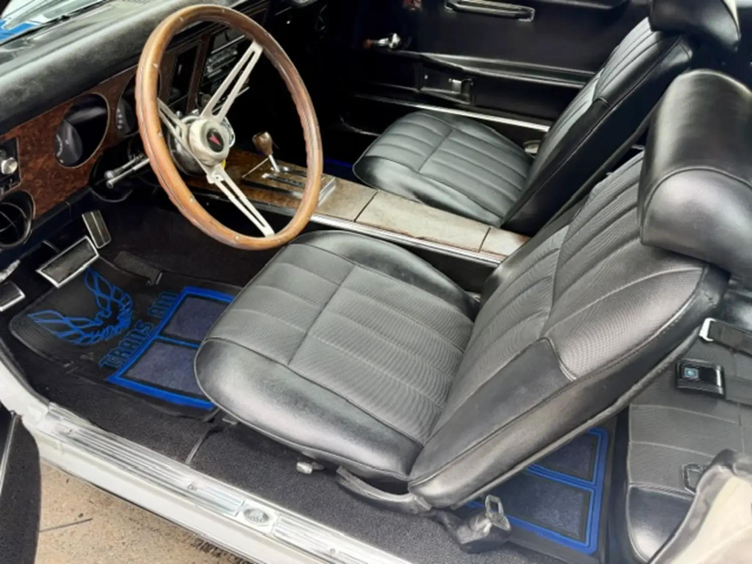 1969 Pontiac Firebird - Photo 4