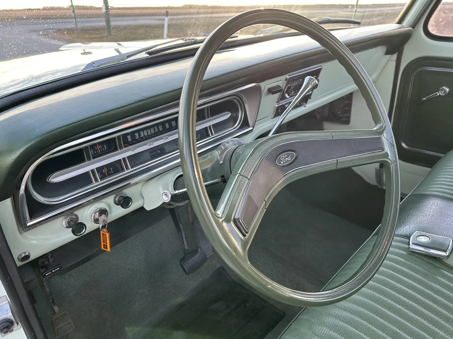 1971 Ford F-100 Sport Custom - Photo 4